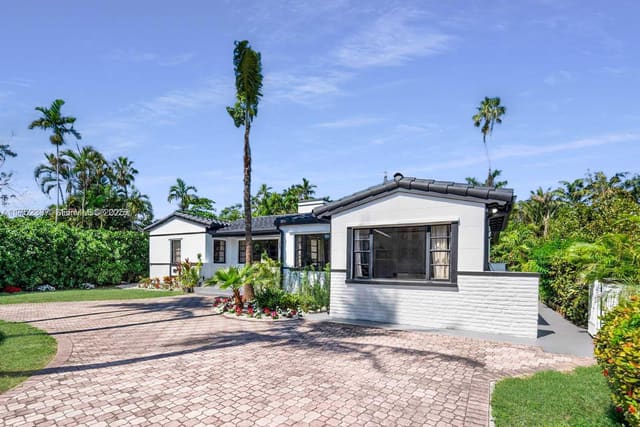 118 E 3rd Court, Miami Beach, FL 33139