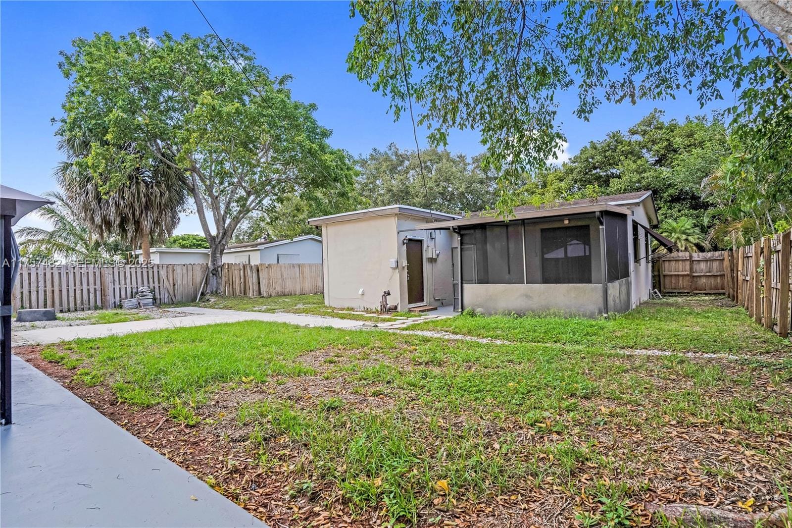 6444 Mcclellan Street, Hollywood, FL 33024 photo 9