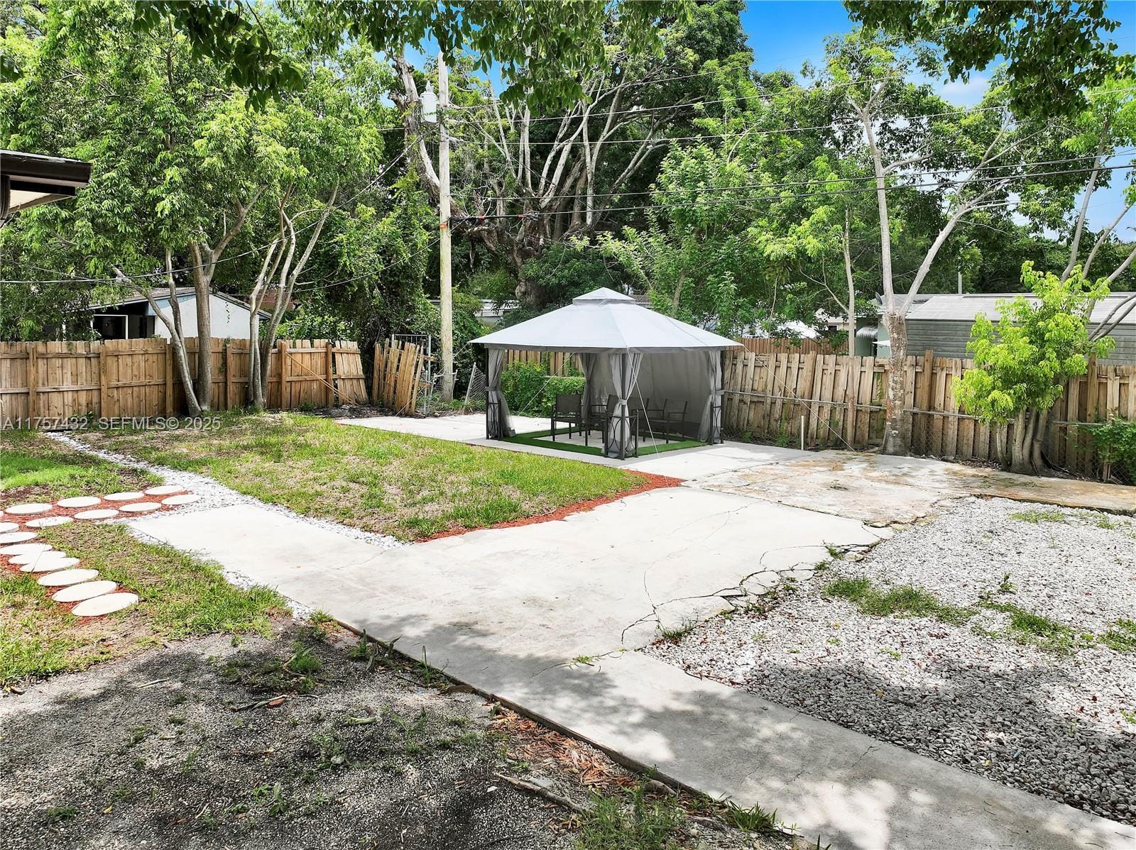 6444 Mcclellan Street, Hollywood, FL 33024 photo 10