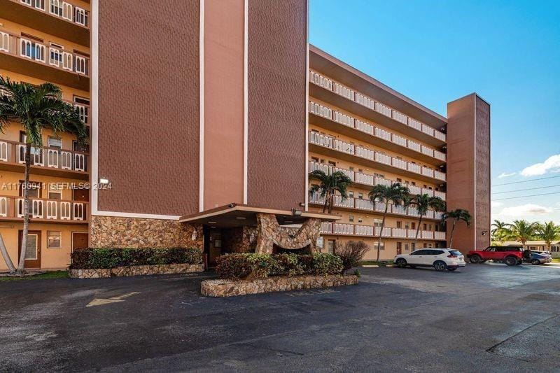 500 NE 12th Avenue 605, Hallandale Beach, FL 33009 photo 22