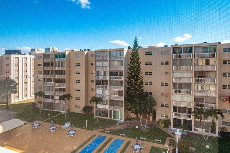 500 NE 12th Avenue 605, Hallandale Beach, FL 33009 photo 23