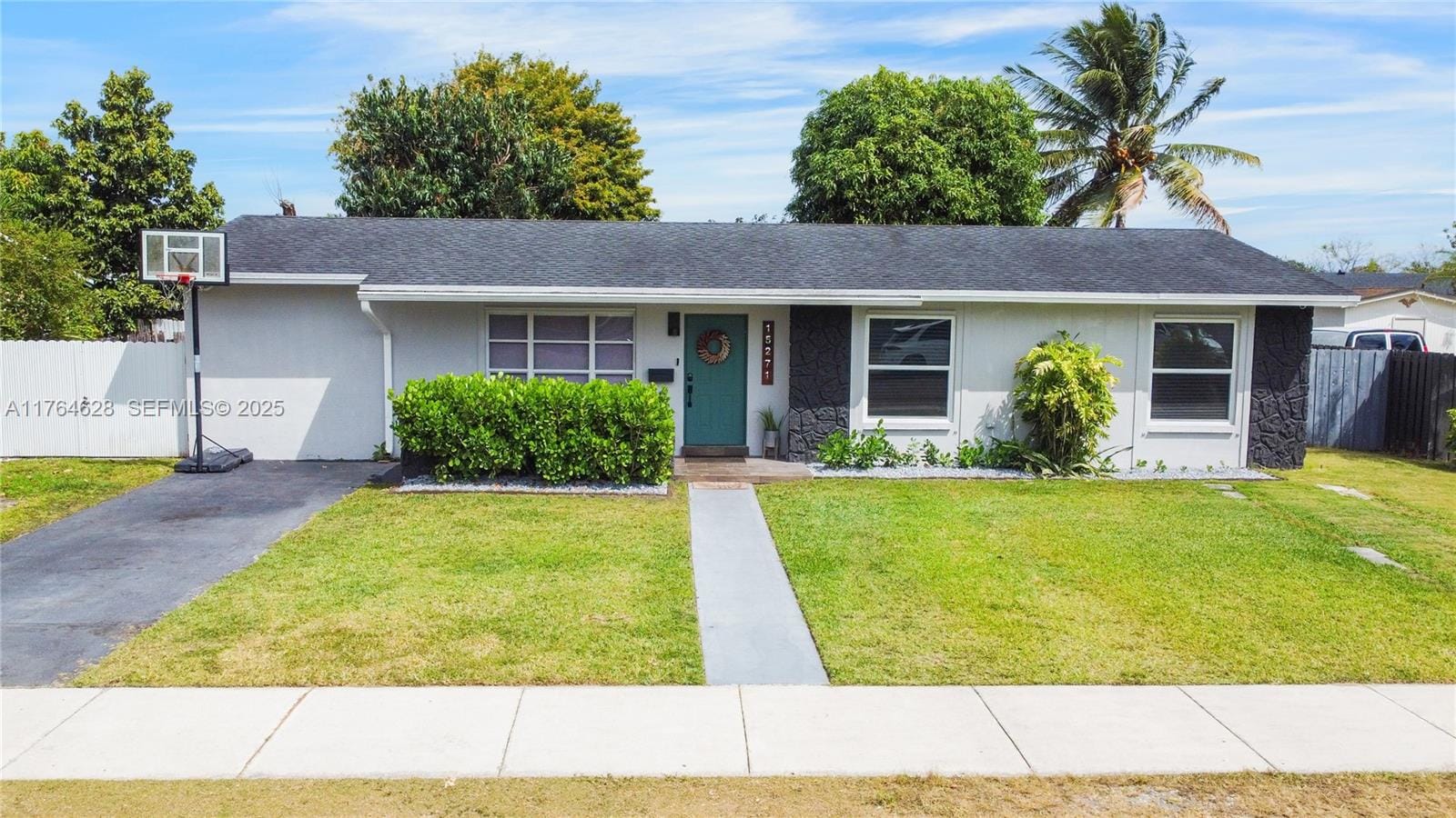 15271 SW 103rd Avenue, Miami, FL 33157