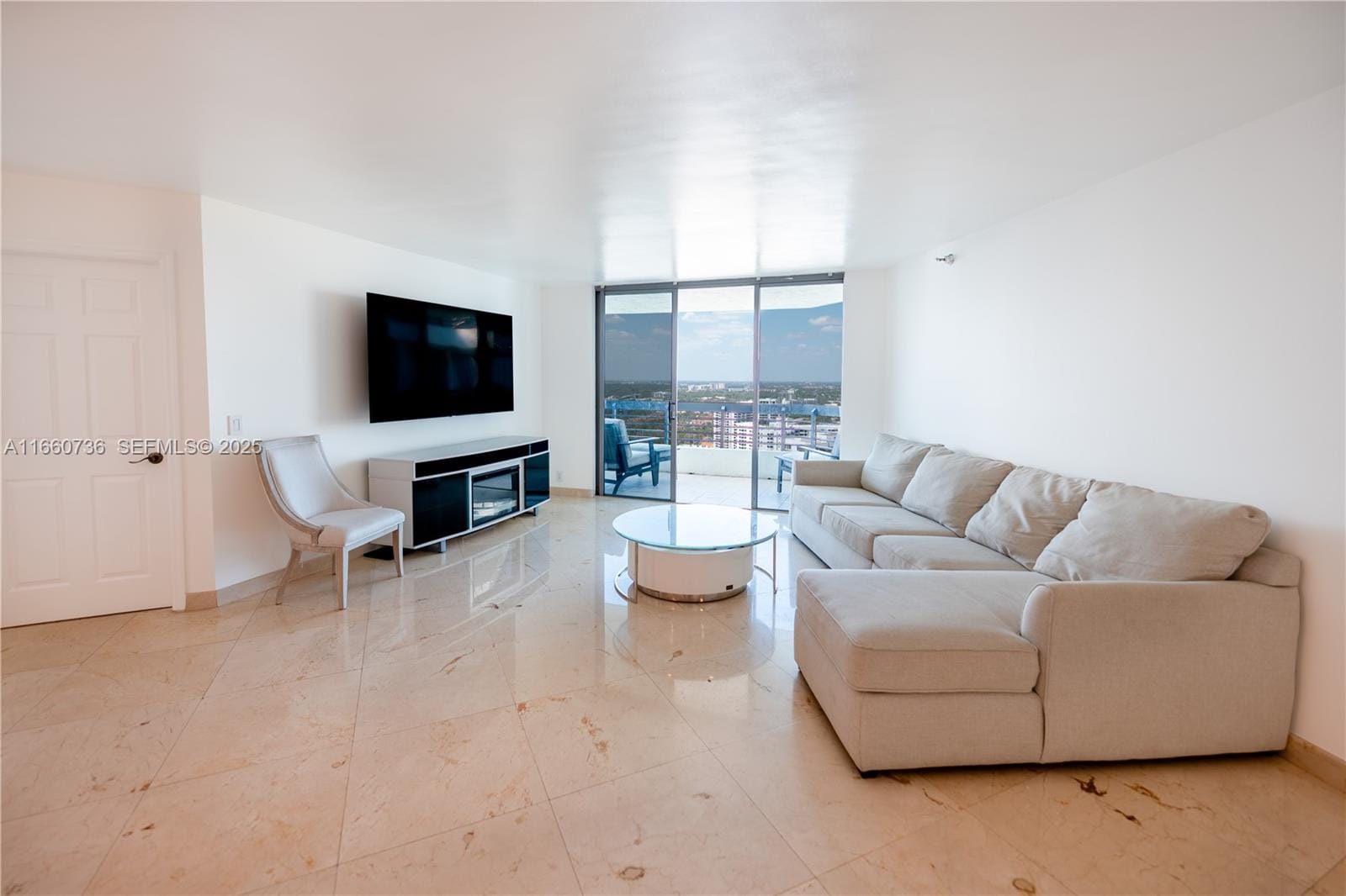 3500 Mystic Pointe Drive 3502 — photo 6