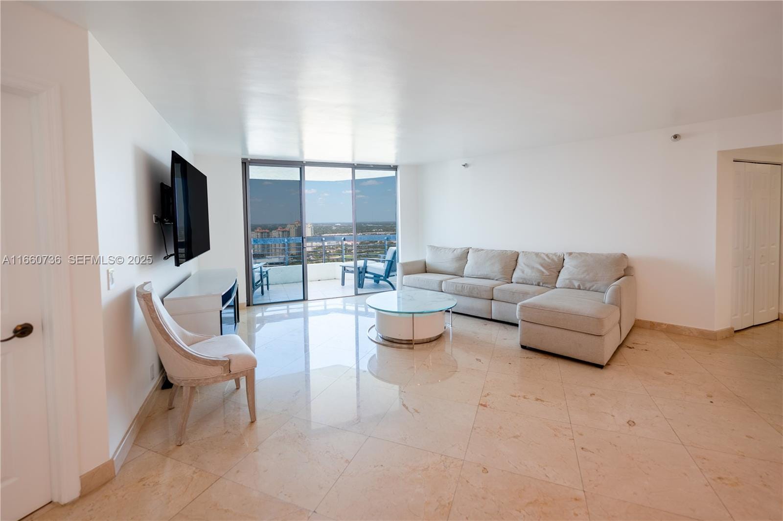 3500 Mystic Pointe Drive 3502 — photo 7
