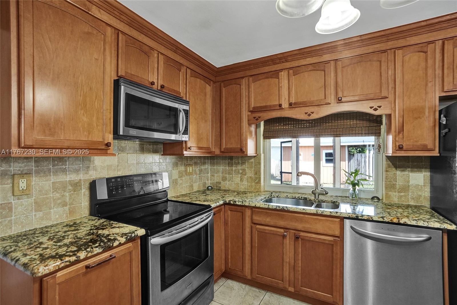 8821 NW 11th Street, Pembroke Pines, FL 33024 photo 6