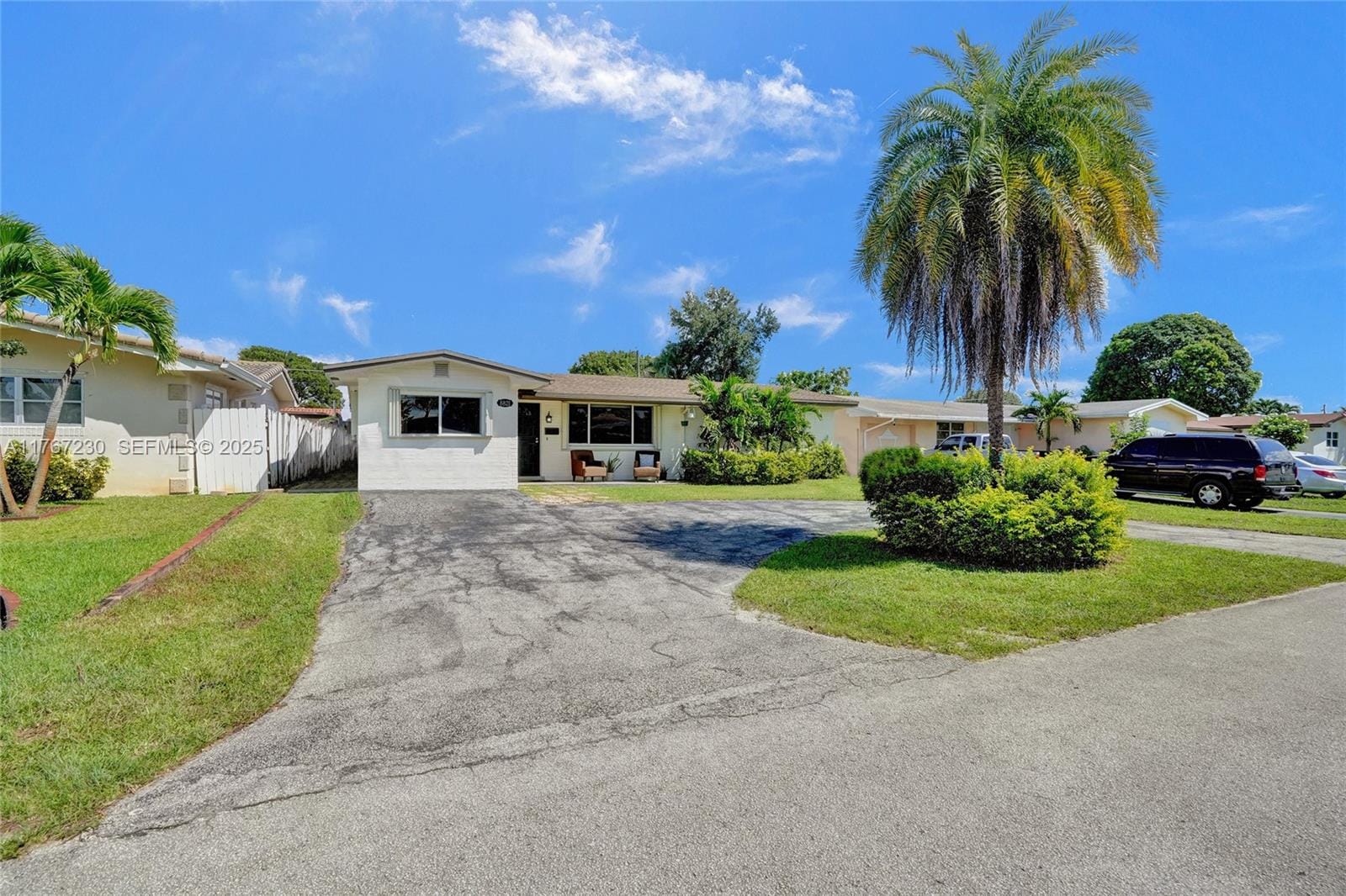 8821 NW 11th Street, Pembroke Pines, FL 33024
