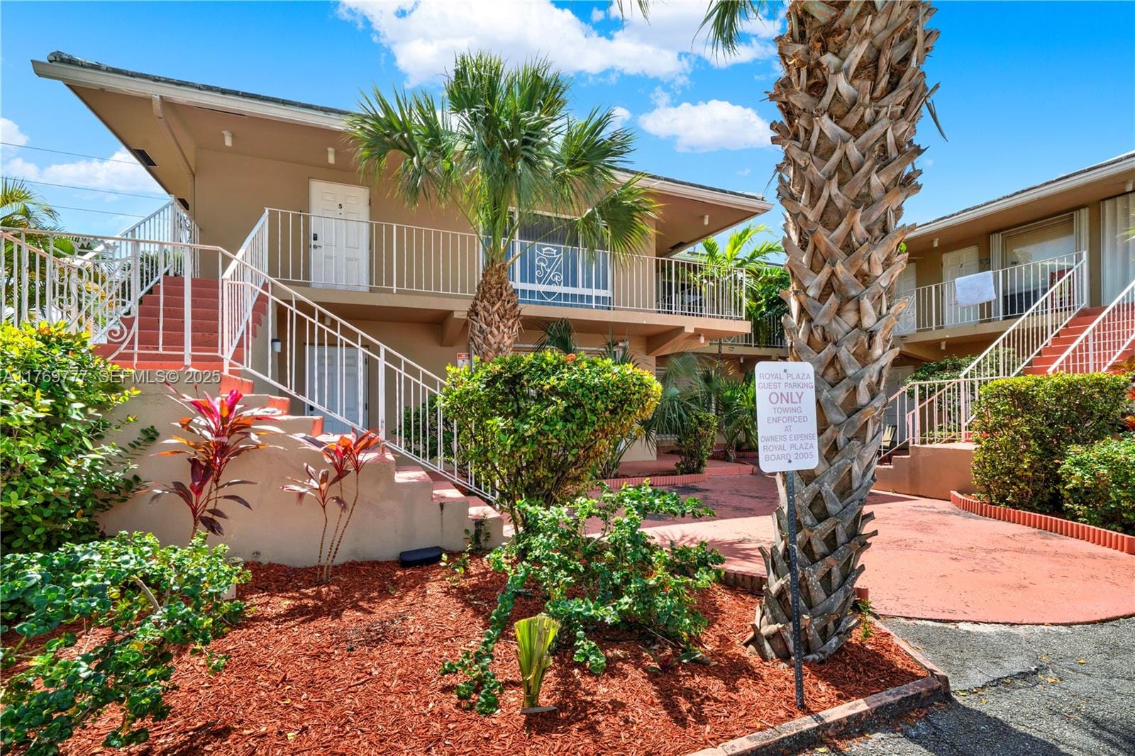 2864 NE 32nd Street 7, Fort Lauderdale, FL 33306