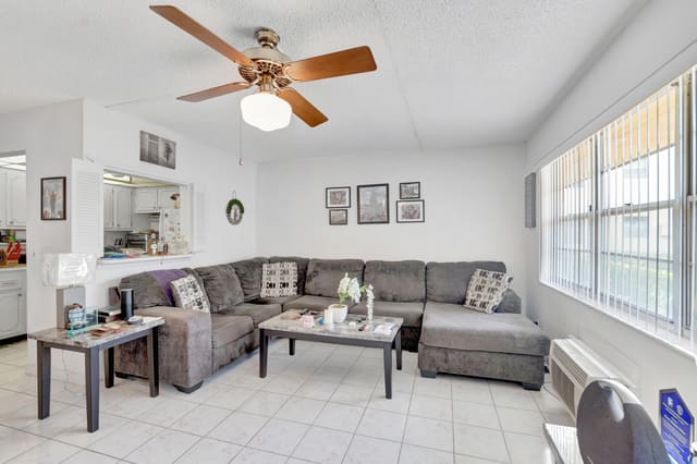 210 Chatham K, sold in Chatham Condos, West Palm Beach, FL