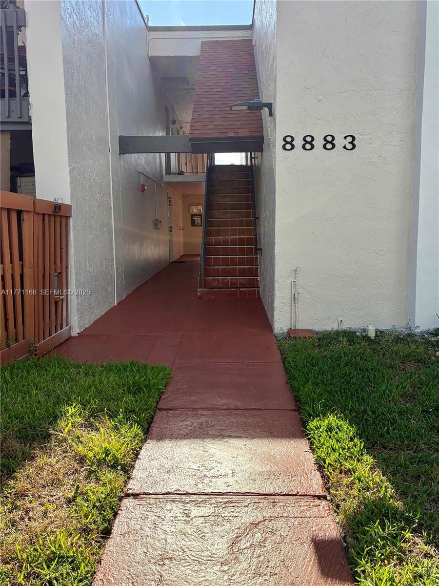 8883 Fontainebleau Boulevard 202 — photo 2