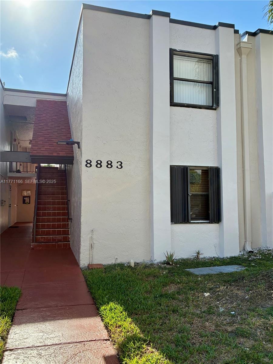 8883 Fontainebleau Boulevard 202 — photo 3