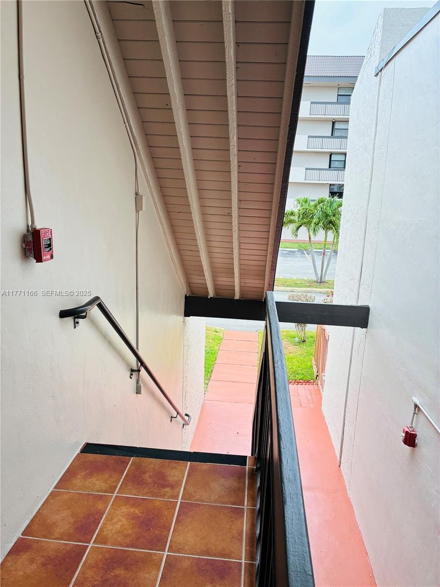 8883 Fontainebleau Boulevard 202 — photo 5