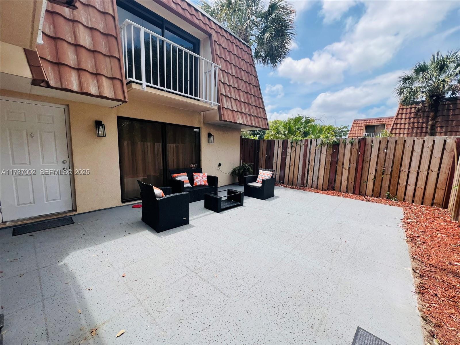 529 Green Springs Place, West Palm Beach, FL 33409 photo 4