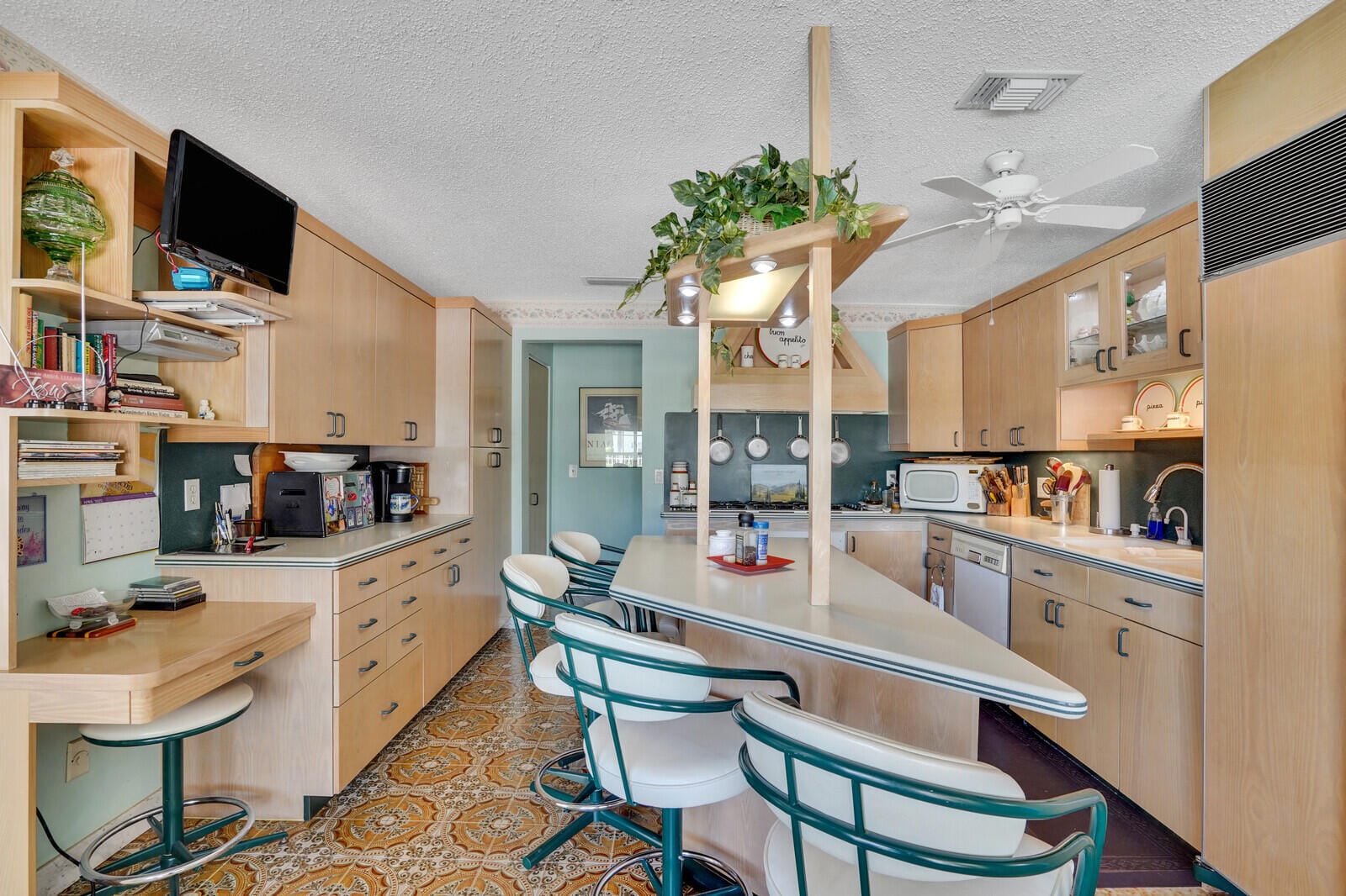1071 Singer Drive, Singer Island, FL 33404 photo 22