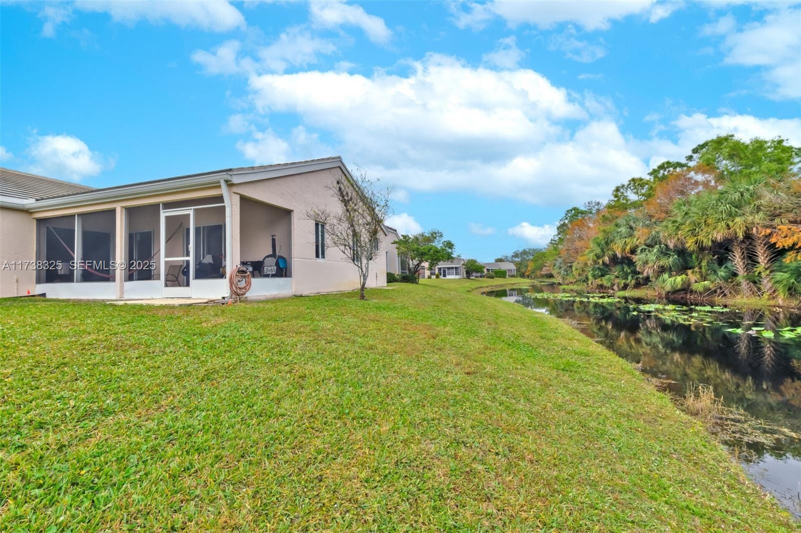 1009 Island Manor Drive, Greenacres, FL 33413 photo 3