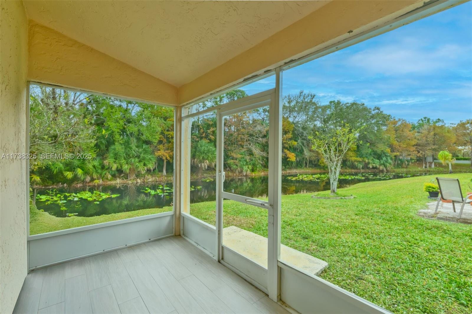 1009 Island Manor Drive, Greenacres, FL 33413 photo 6