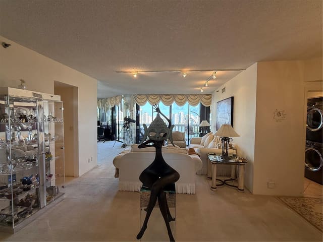 3000 Island Boulevard 2504, Aventura, FL 33160