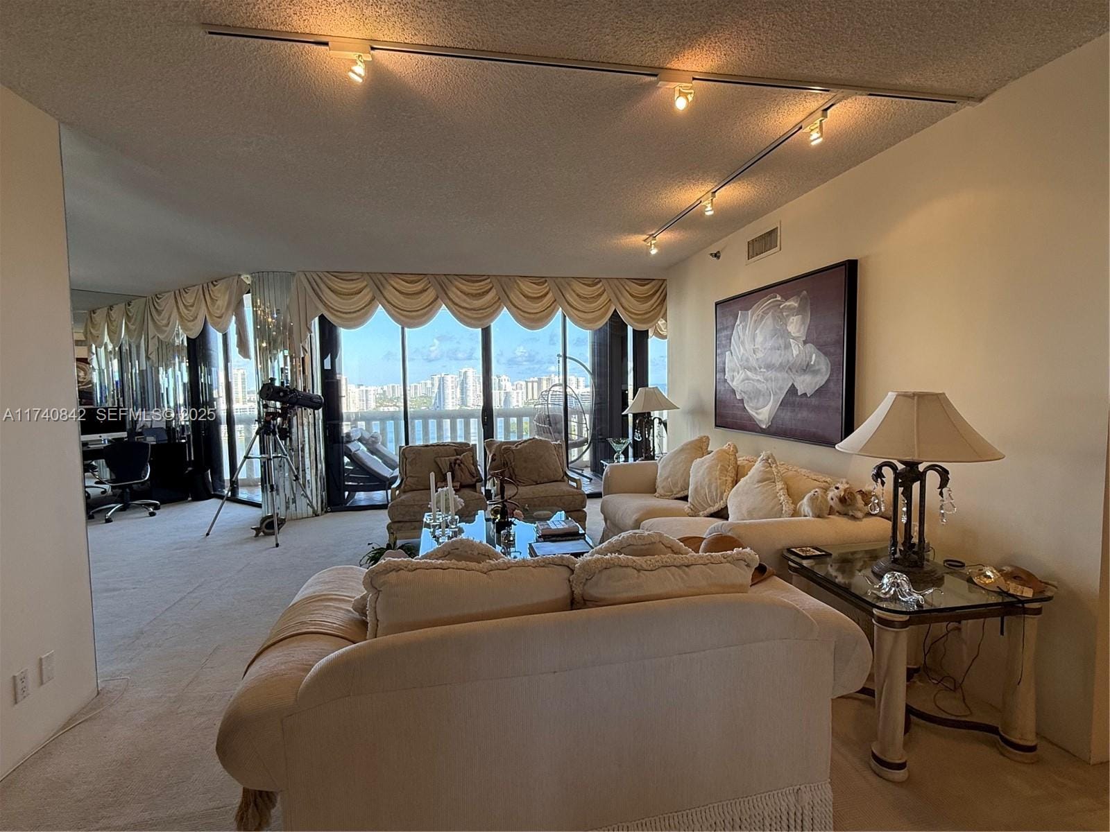 3000 Island Boulevard 2504, Aventura, FL 33160 photo 2