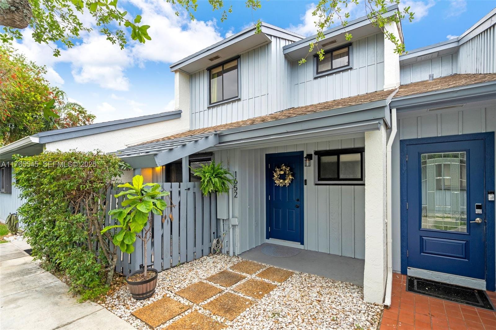 1652 N 14th Terrace, Hollywood, FL 33020
