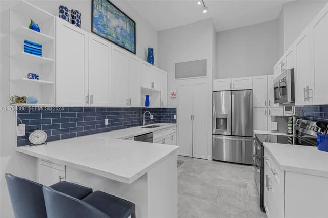 523 Leslie Drive, sold in Harbourwood Sketch Of Sur, Hallandale Beach, FL