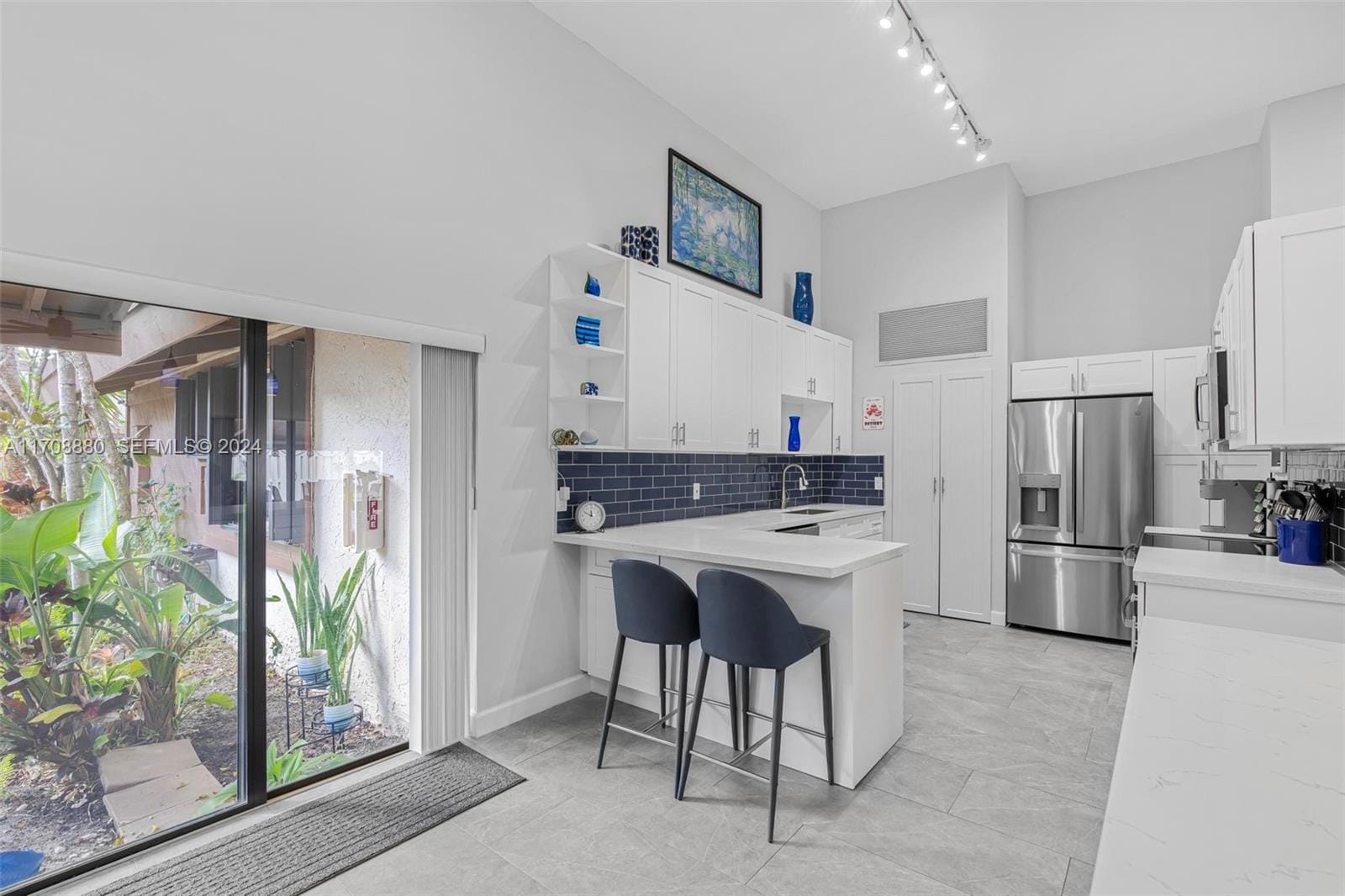 523 Leslie Drive, Hallandale Beach, FL 33009 photo 17