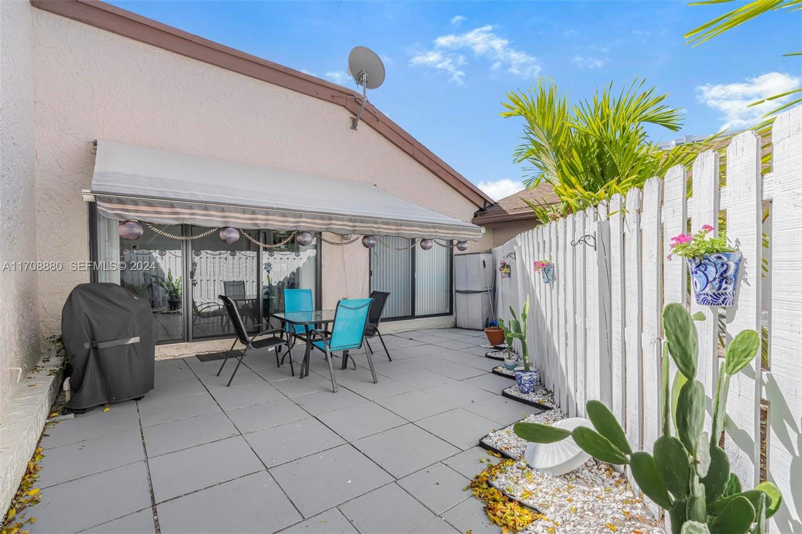 523 Leslie Drive, Hallandale Beach, FL 33009 photo 6