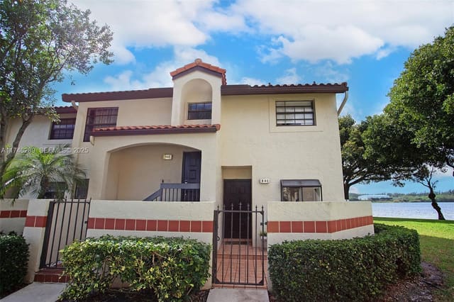 501 Republic Court 501, sold in Republic Square Condo, Deerfield Beach, FL