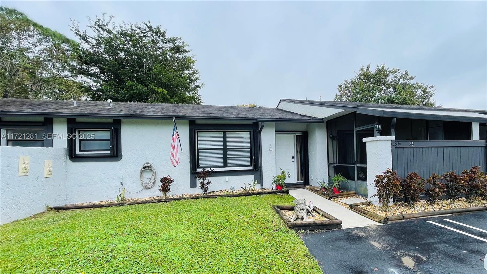 85 Conaskonk Circle 85, Royal Palm Beach, FL 33411