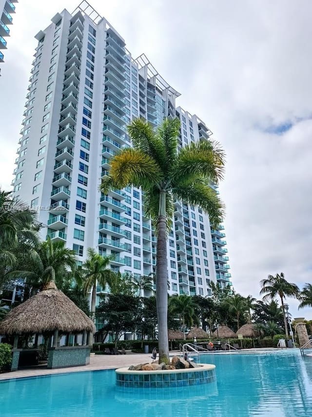 2681 N Flamingo Road 302S, Sunrise, FL 33323