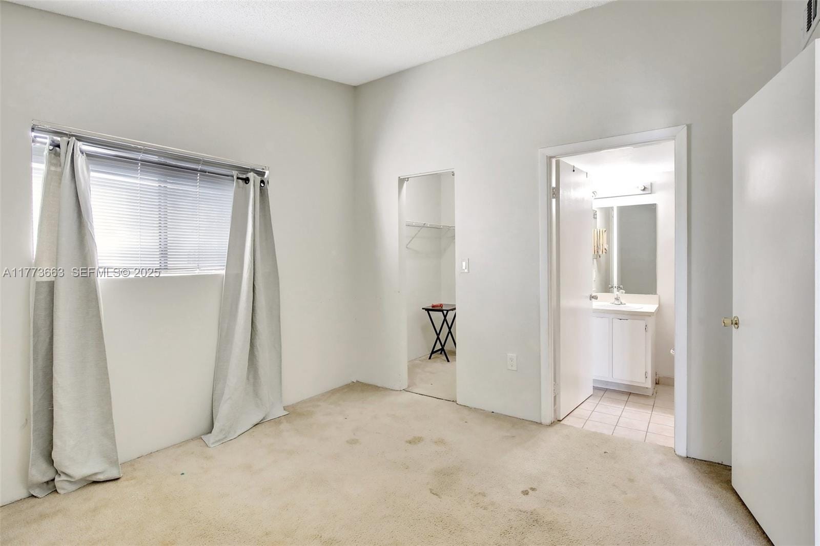 250 W Palm W Circle 301, Pembroke Pines, FL 33025 photo 17