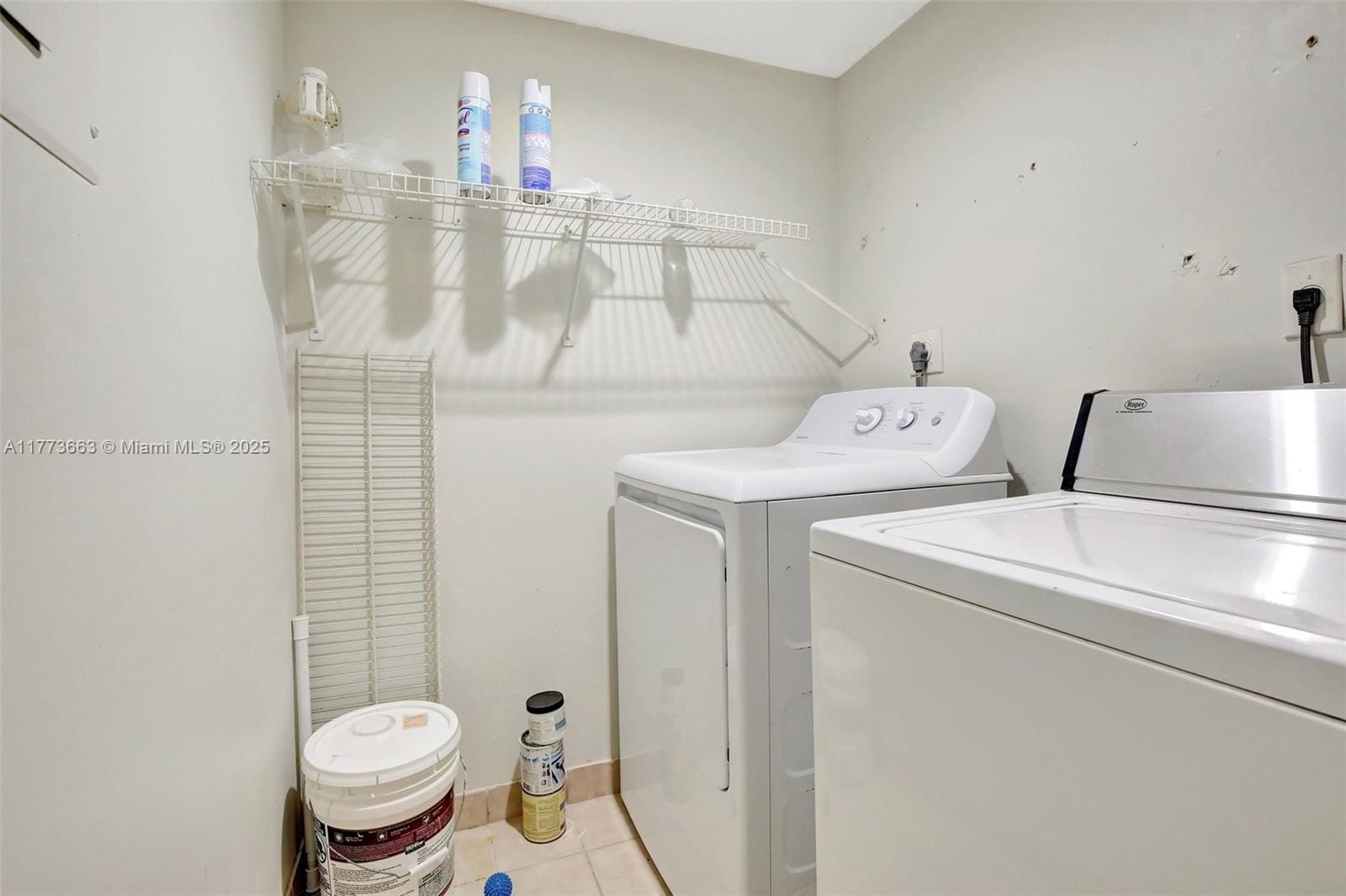 250 W Palm W Circle 301, Pembroke Pines, FL 33025 photo 27
