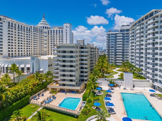 1623 Collins Avenue 512, sold in The Georgian, Miami Beach, FL