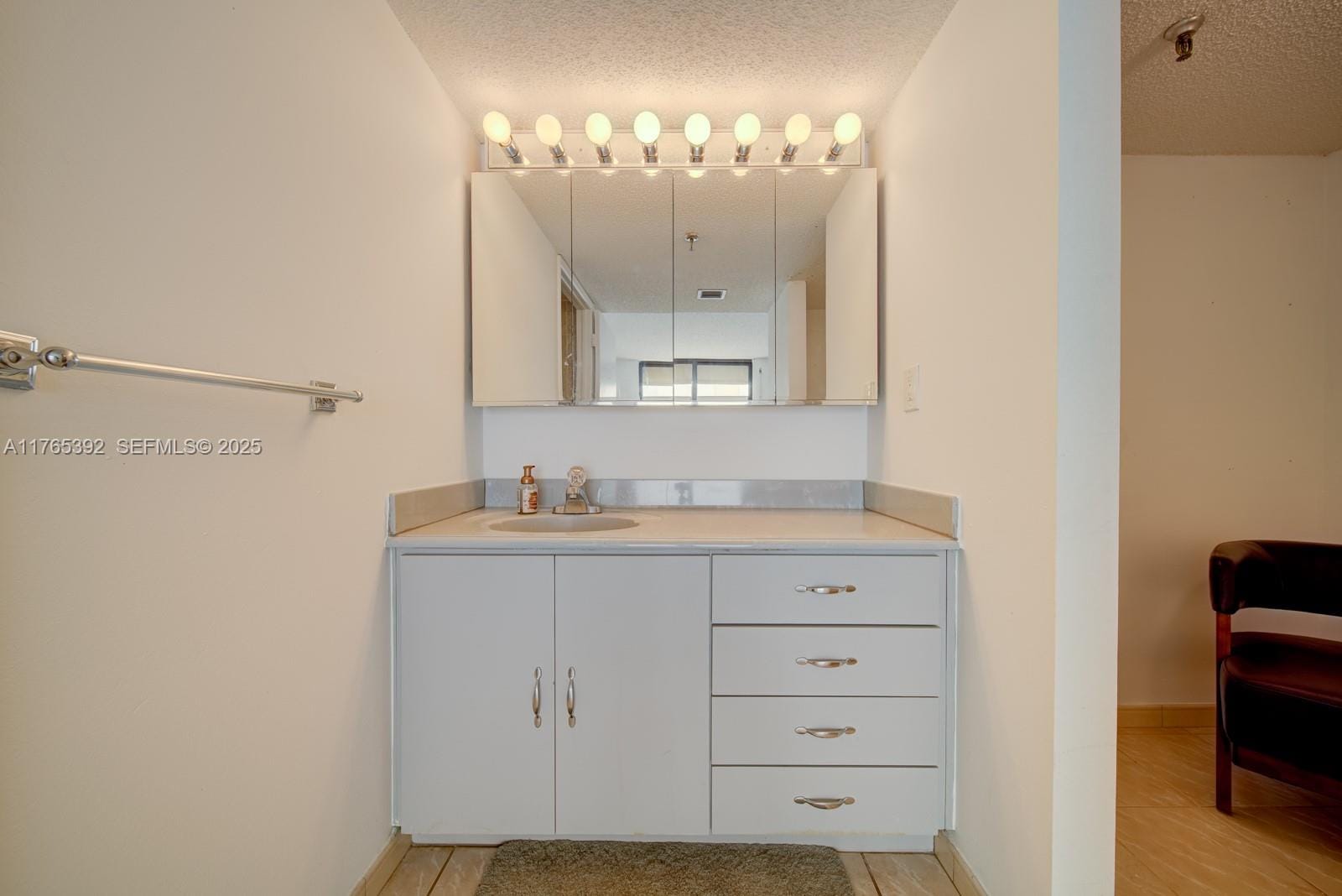 1623 Collins Avenue 512, Miami Beach, FL 33139 photo 8