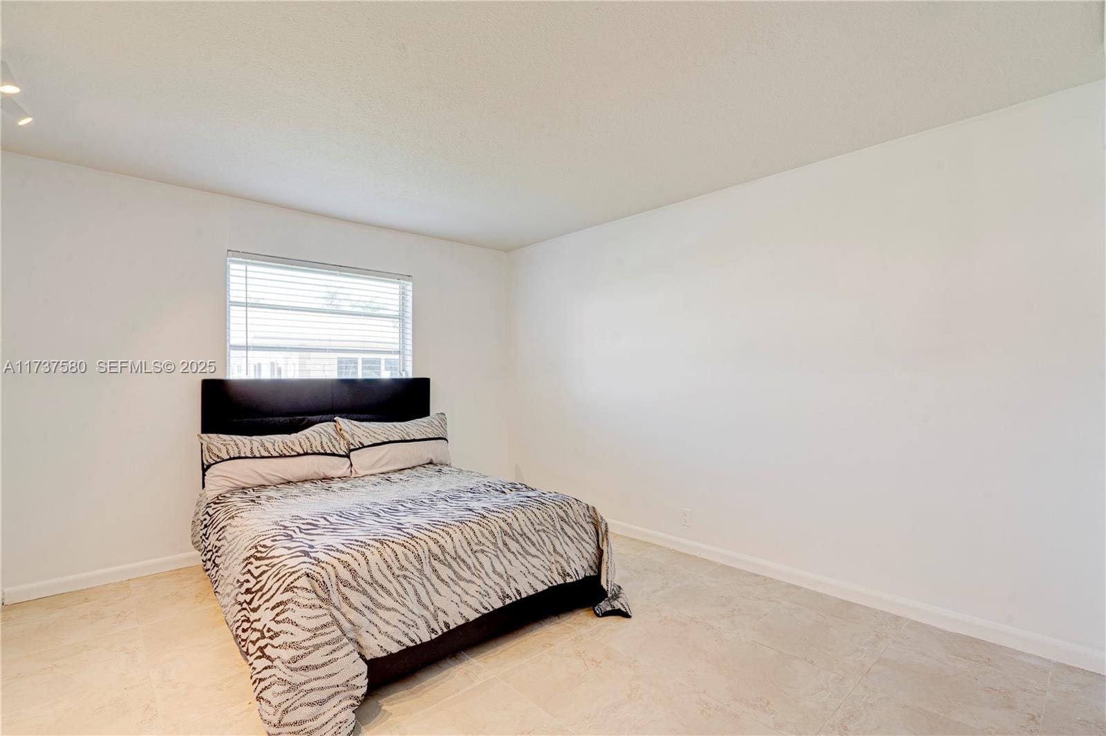 700 Layne Boulevard 113, Hallandale Beach, FL 33009 photo 18