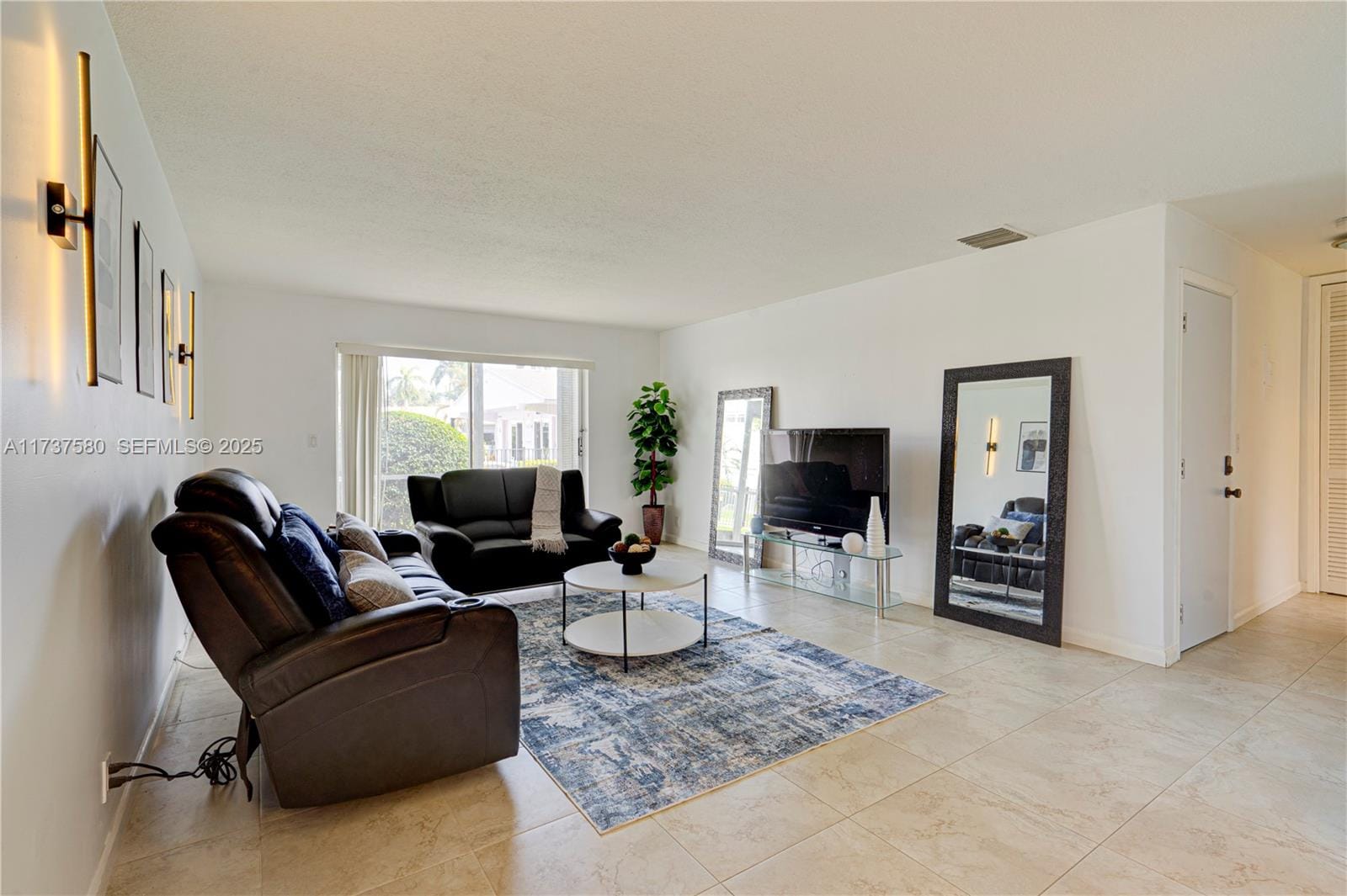 700 Layne Boulevard 113, Hallandale Beach, FL 33009 photo 7