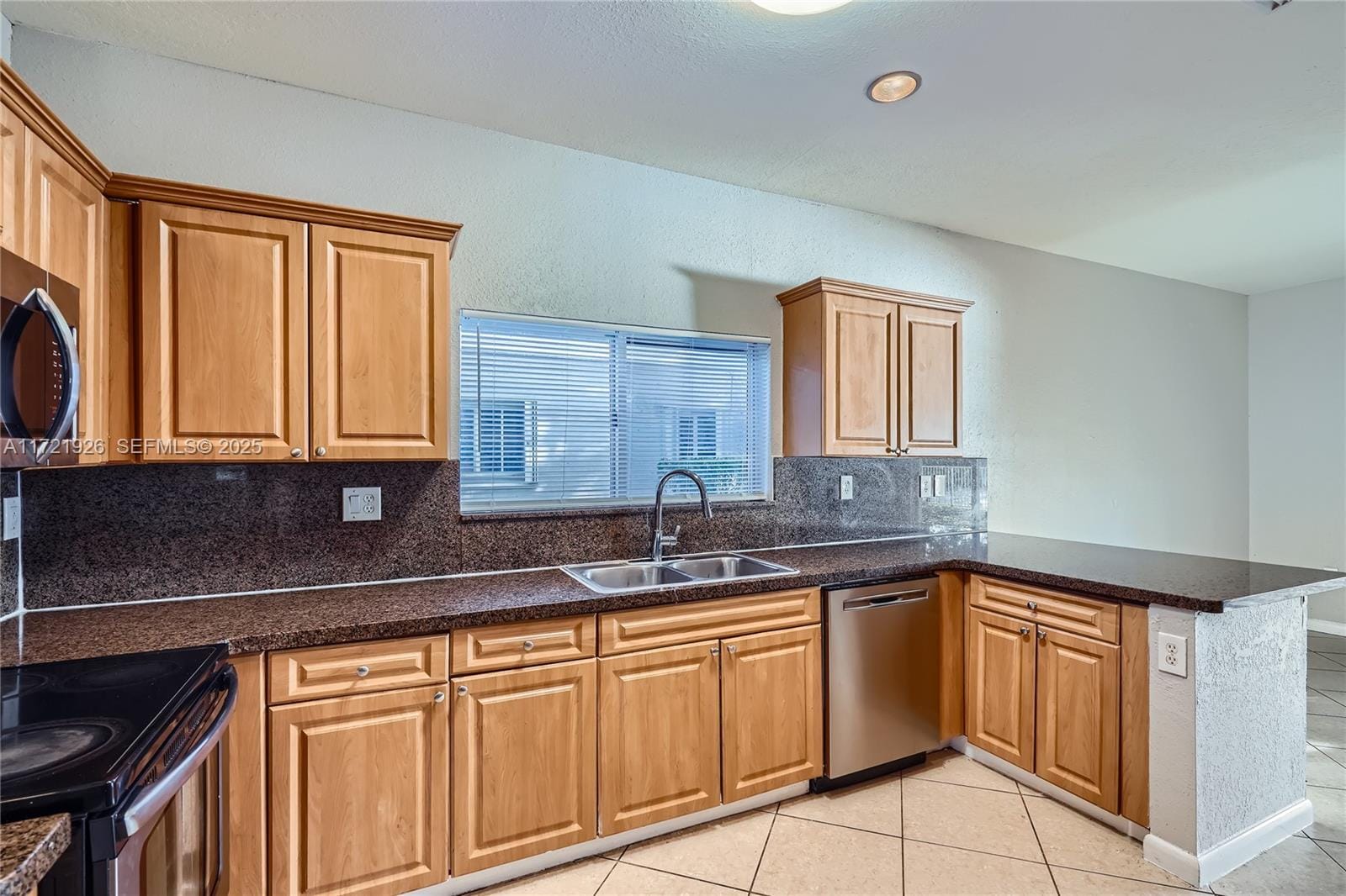 379 NE 30th Avenue, Homestead, FL 33033 photo 7