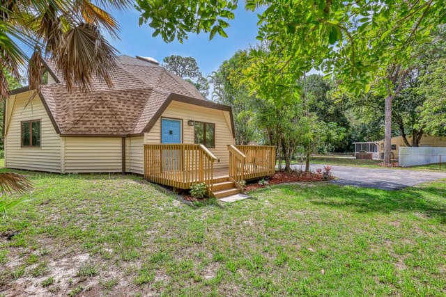 1130 Melinda Lane, Haverhill, FL 33417