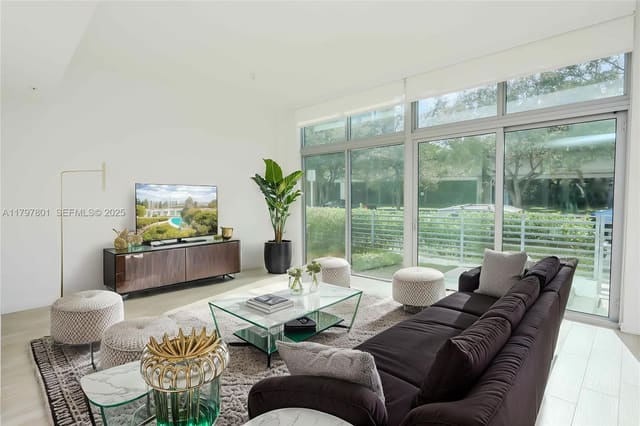 1600 SW 1st Avenue TH-07, sold in Le Parc At Brickell Condo, Miami, FL