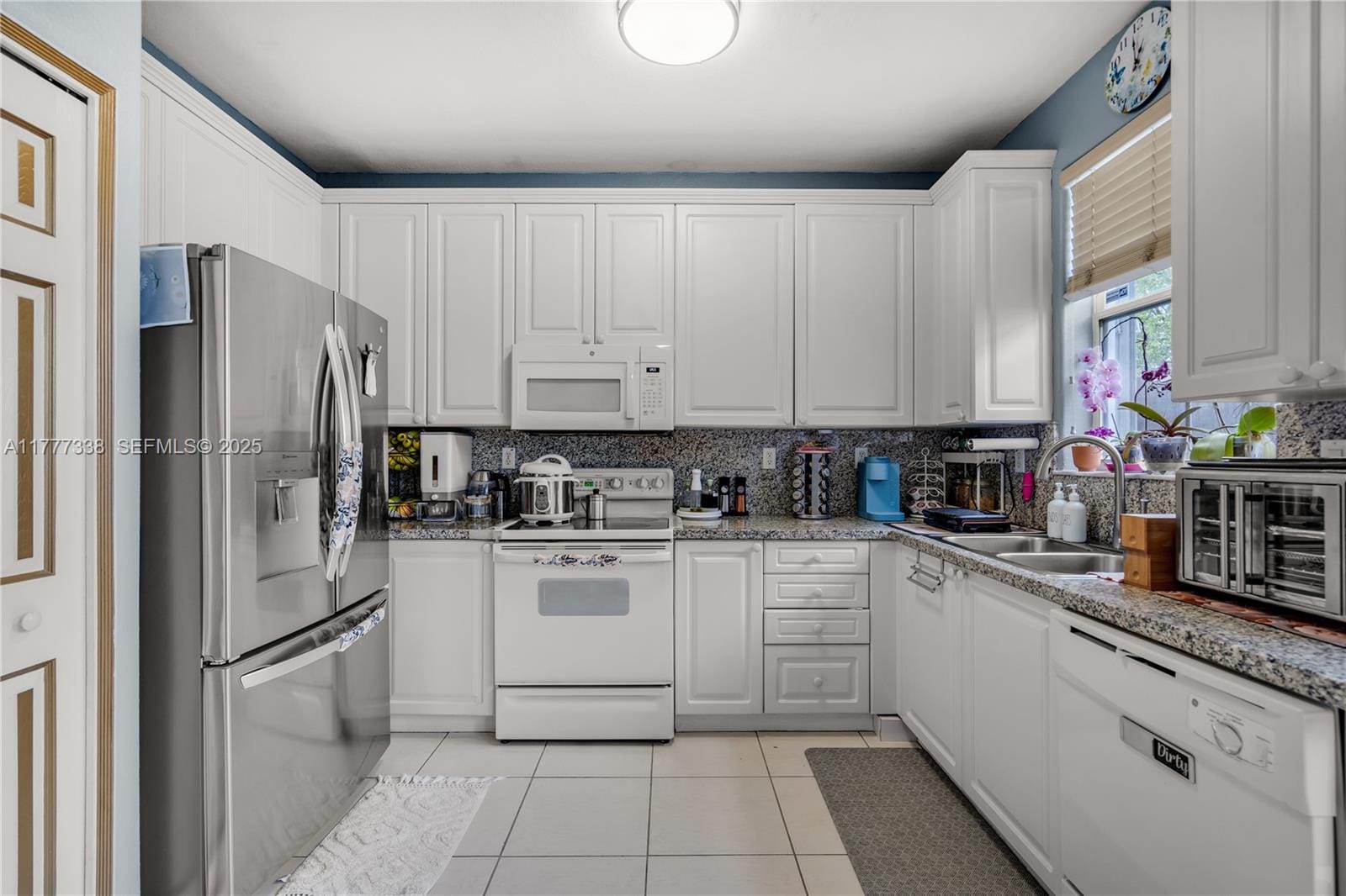 5570 NW 107th Avenue 902, Doral, FL 33178 photo 7