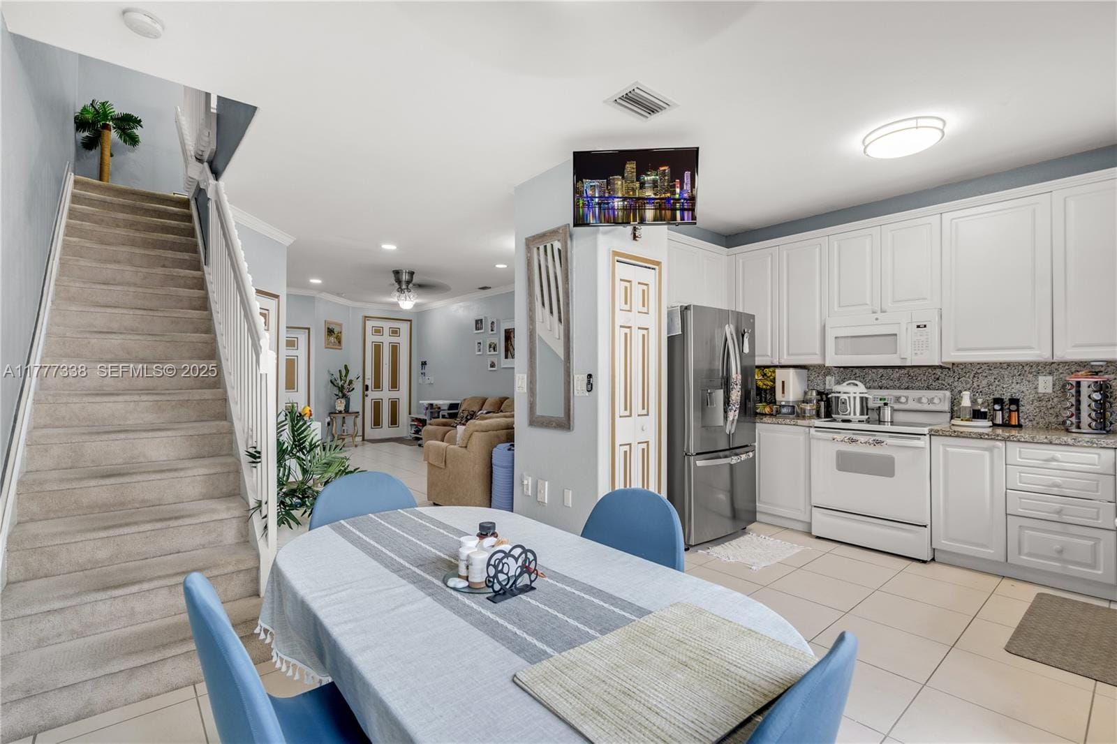 5570 NW 107th Avenue 902, Doral, FL 33178 photo 10