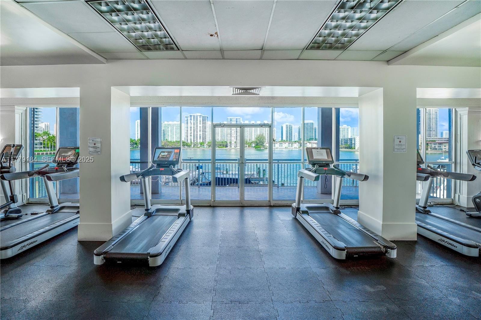 18031 Biscayne Boulevard 1904, Aventura, FL 33160 photo 11