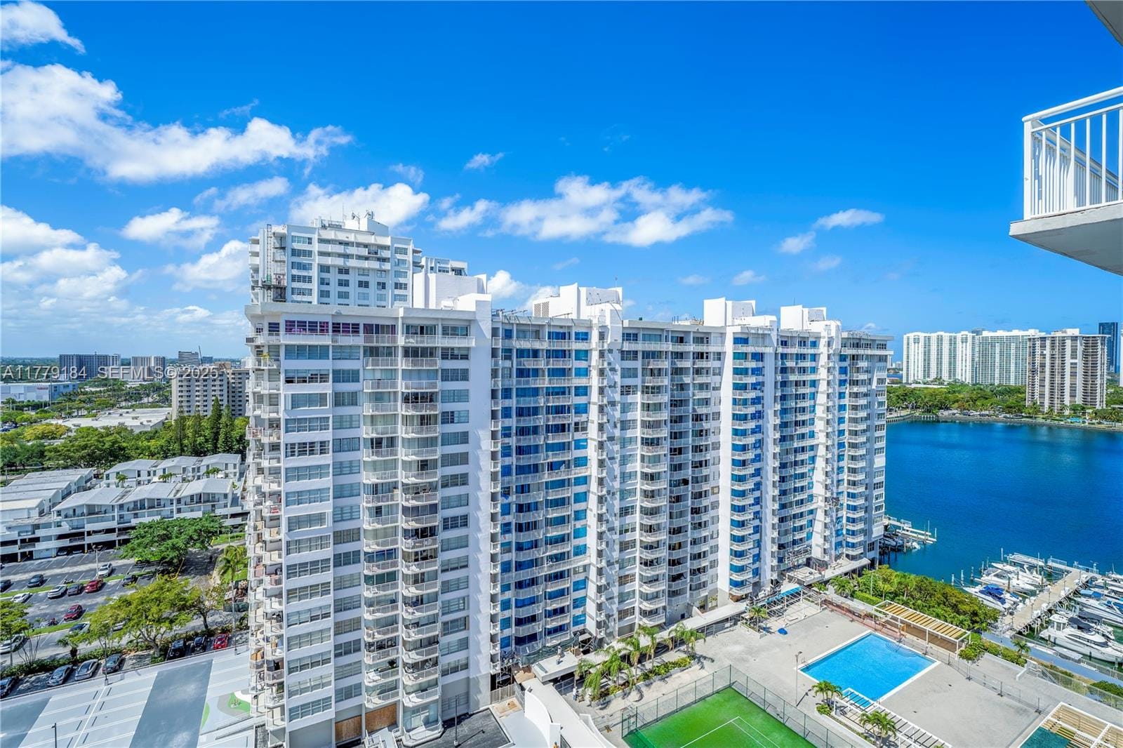 18031 Biscayne Boulevard 1904, Aventura, FL 33160 photo 28