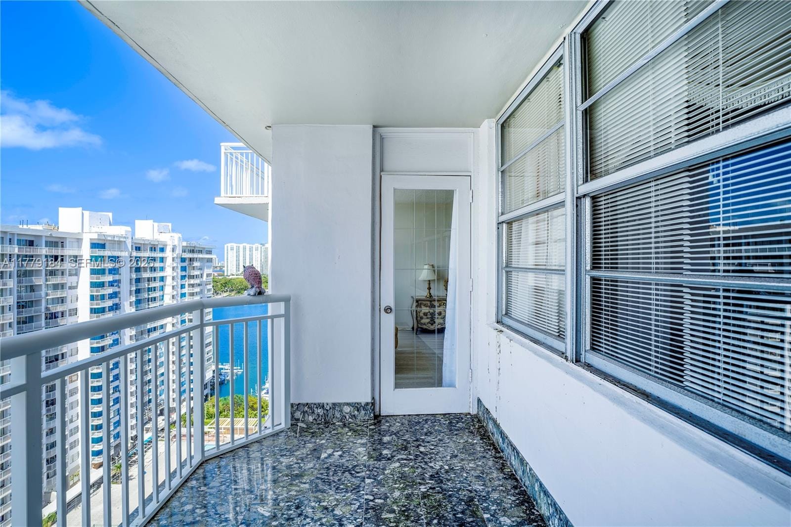 18031 Biscayne Boulevard 1904, Aventura, FL 33160 photo 29
