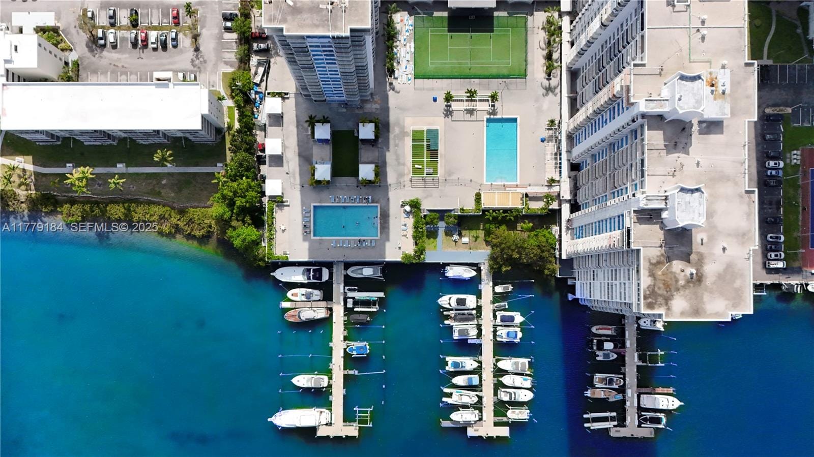 18031 Biscayne Boulevard 1904, Aventura, FL 33160 photo 8