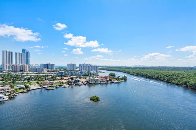 400 SE Sunny Isles Boulevard 1702, Sunny Isles Beach, FL 33160