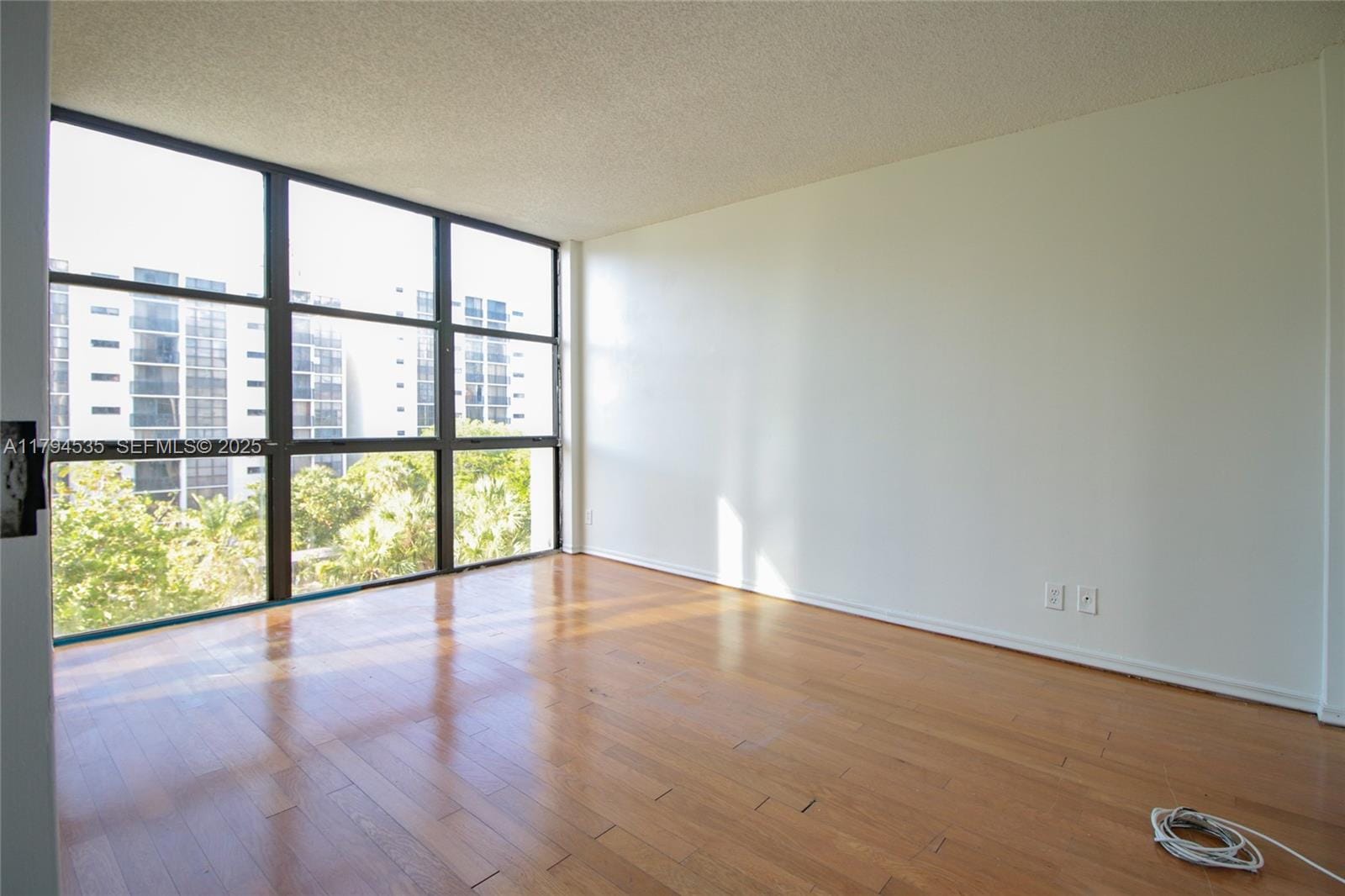 16919 N Bay Road 505, Sunny Isles Beach, FL 33160 photo 9