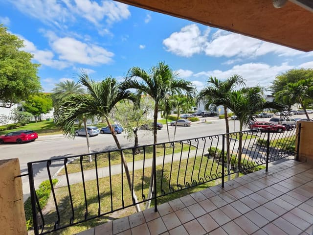 1900 W 54th Street 120, Hialeah, FL 33012