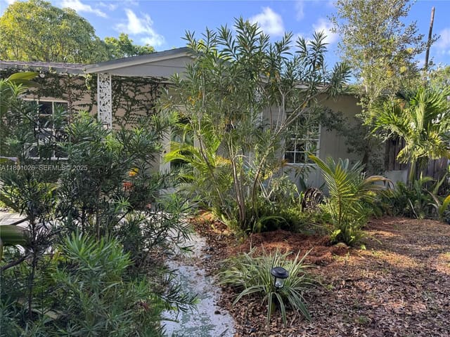 755 NW 126th Street, North Miami, FL 33168