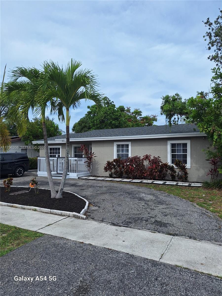 423 SW 80th Avenue, North Lauderdale, FL 33068