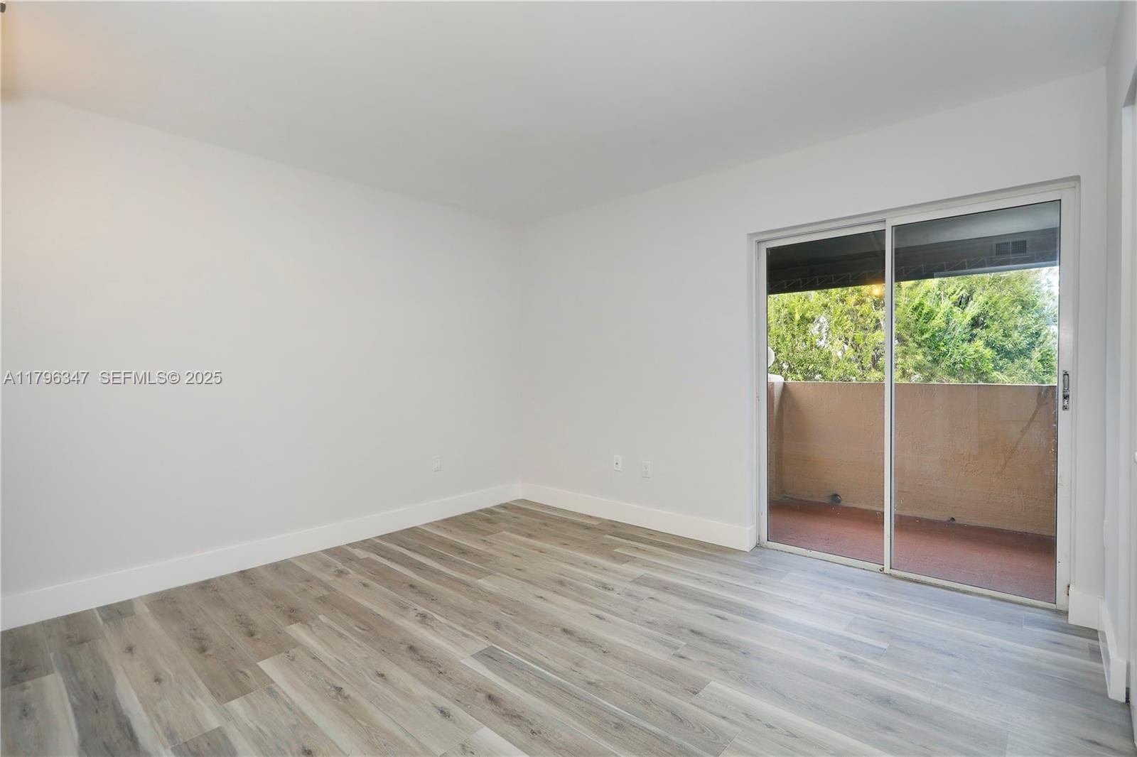 8665 NW 6th Lane 1-202, Miami, FL 33126 photo 14