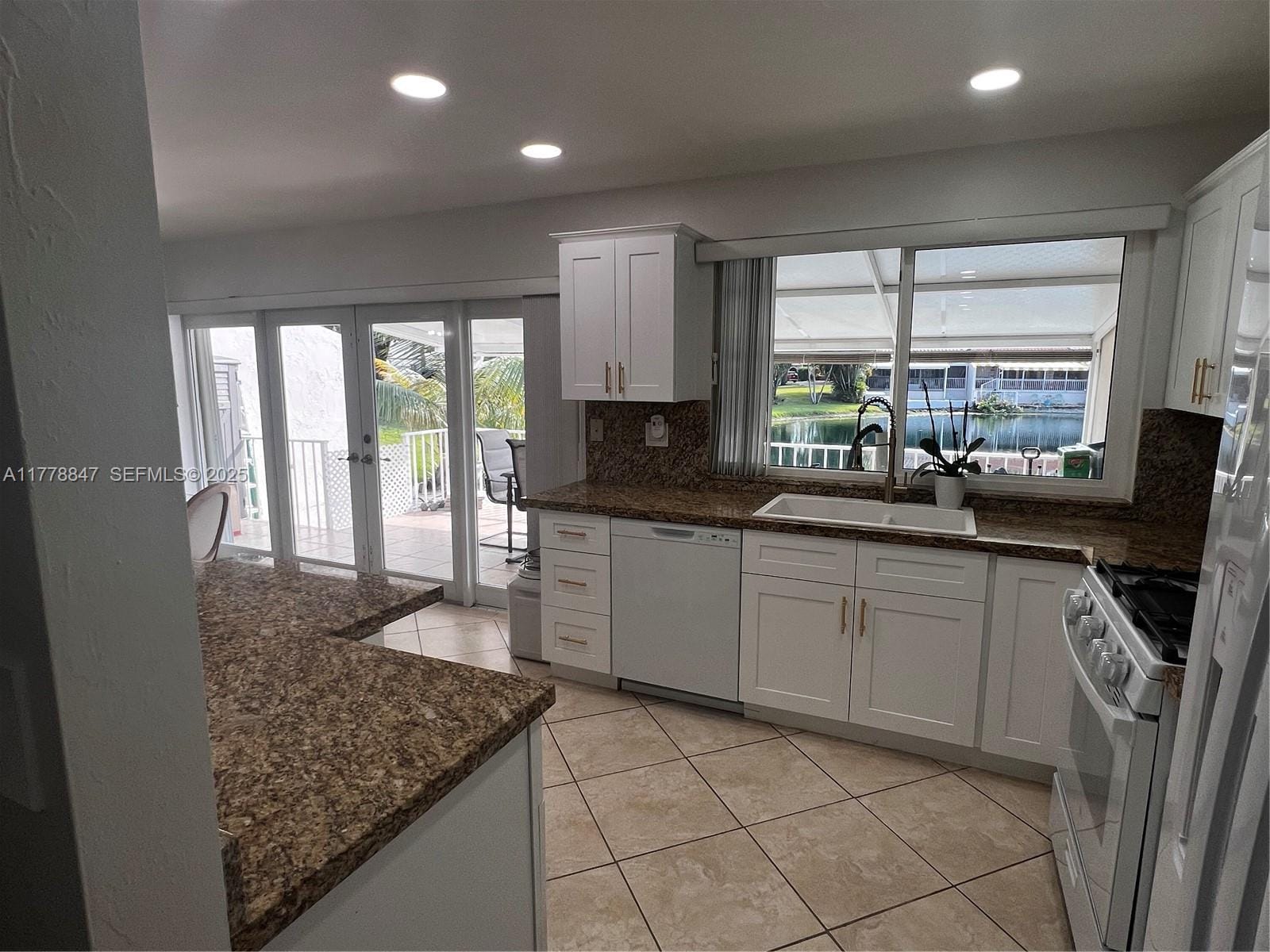 6936 Holly Road 0, Miami Lakes, FL 33014 photo 17